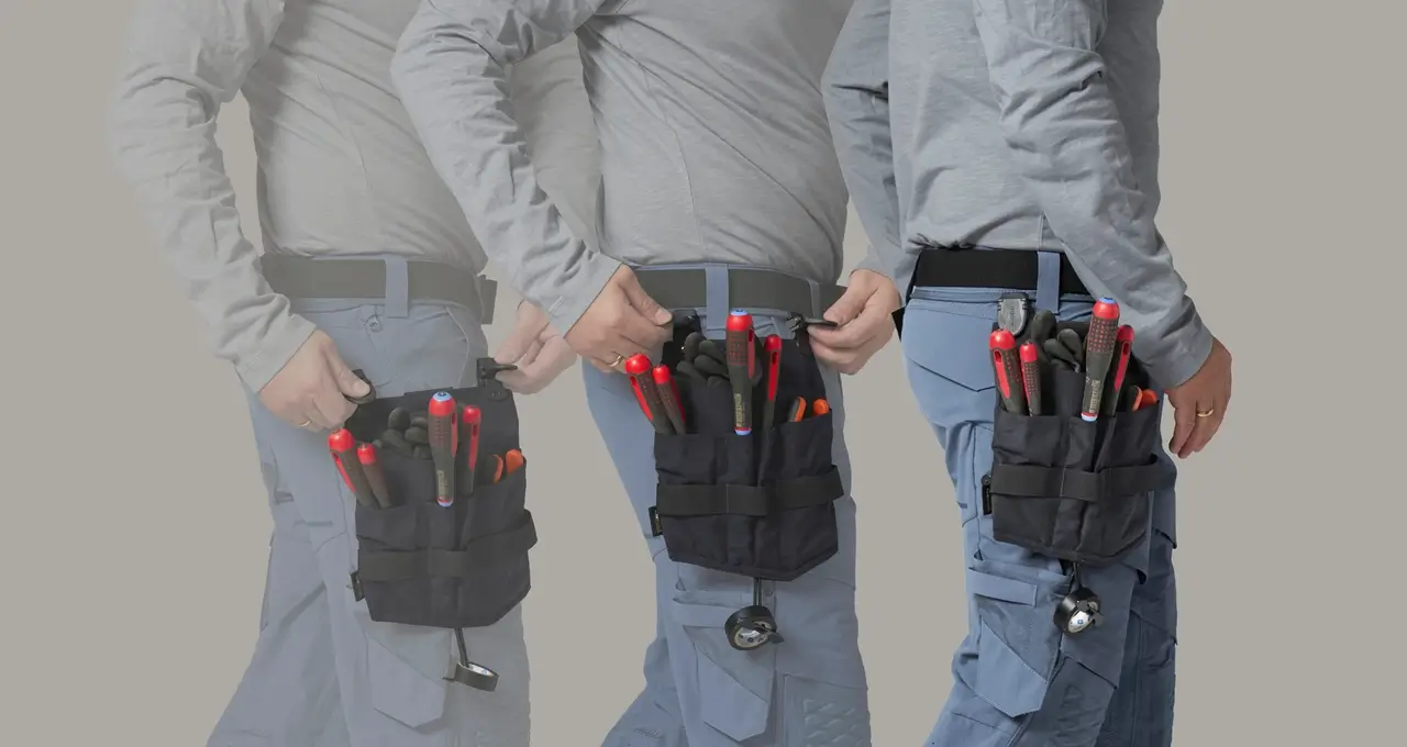 Beispielbild Anbringung von Mascot Hängetaschen mit customized Arbeitshose, befestigung über click Pocket System auf blauer hose