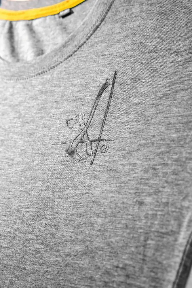 Pfanner Tanktop hellgrau, Detail stick mit Holzerlogo