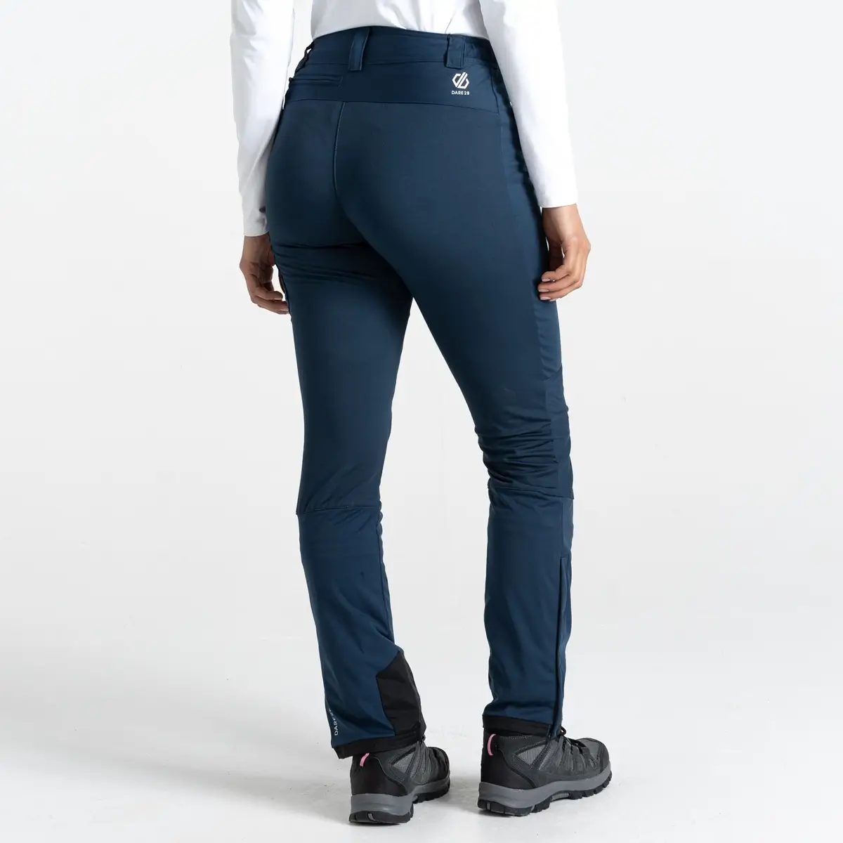 Dare2B Damen Softshellhose Appended dunkelblau Softshellhose dunkelblau ansicht hinten