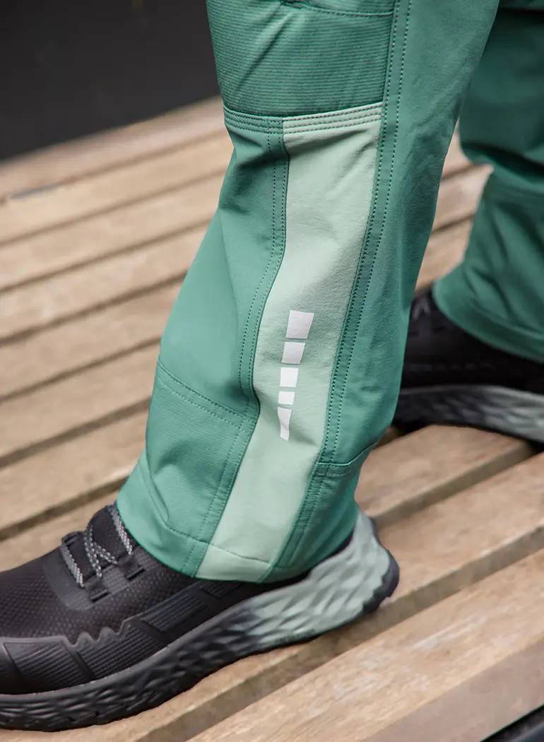 daiber-jn1884-allwetter-stretch-arbeitshose-industrial-green-foggy-green-reflexelement