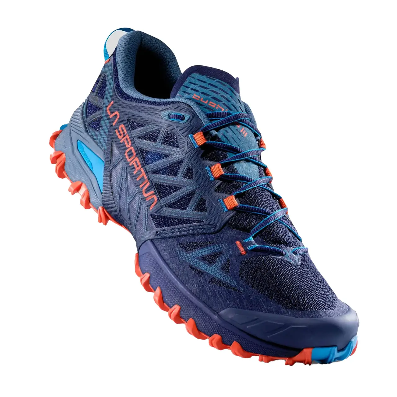 La Sportiva Bushido III Trailrunning Schuh Herren in Laufbewegung auf Trail Strecke